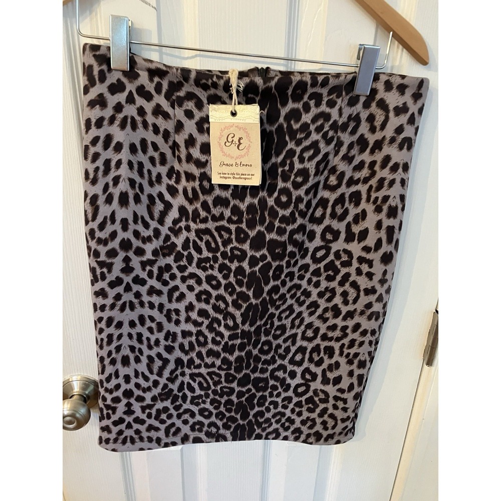 Grace & Emma Women's Soft Cheetah Print M Midi Style Pencil Skirt Slit Zipper